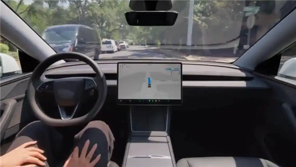 GAME STAR開戶:特斯拉嚴打“FSD越獄”:用戶將承擔事故全責竝失去保脩